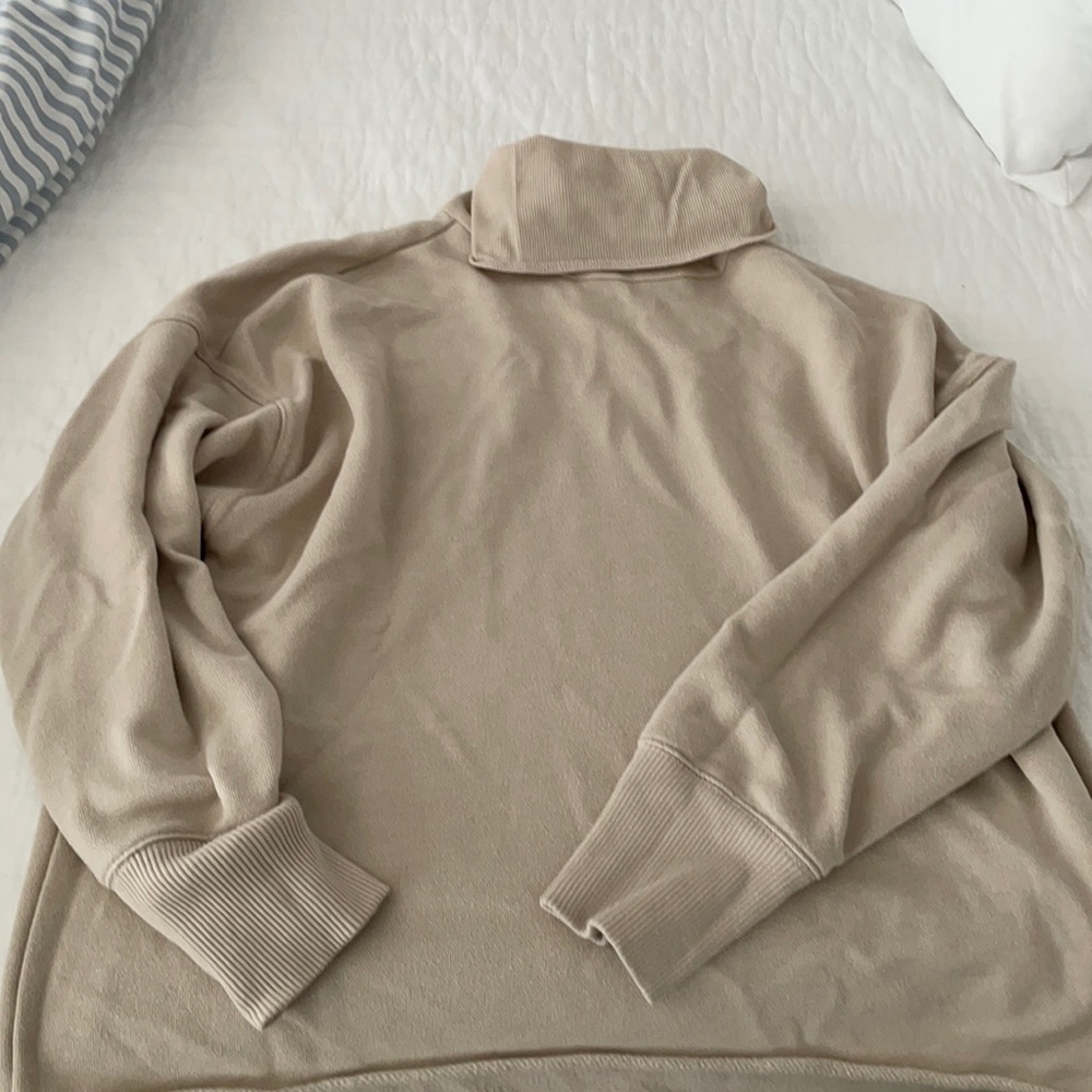 Aerie turtleneck sweatshirt